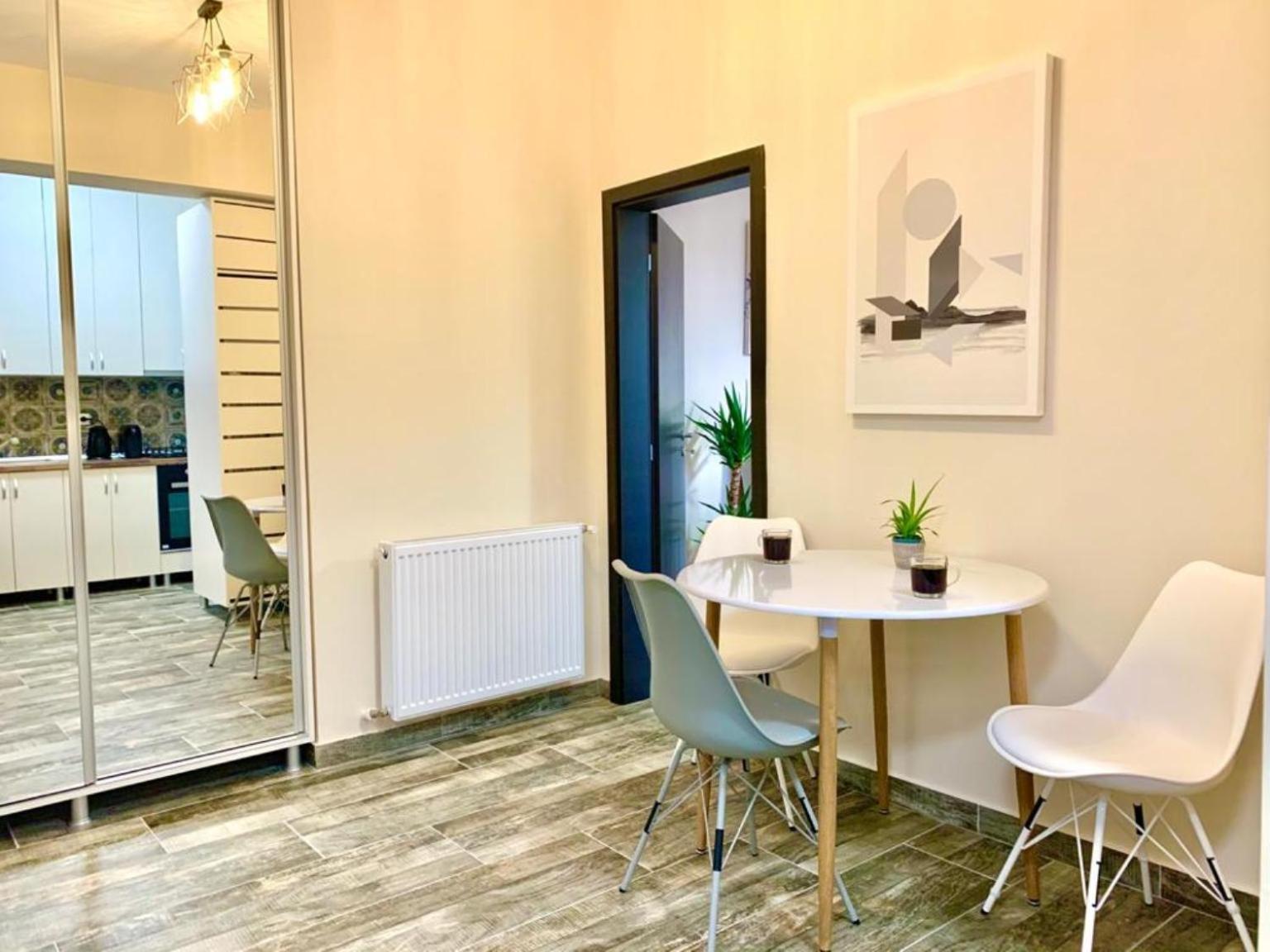 Cityscape Apartment Near Palas Mall Яссы Экстерьер фото